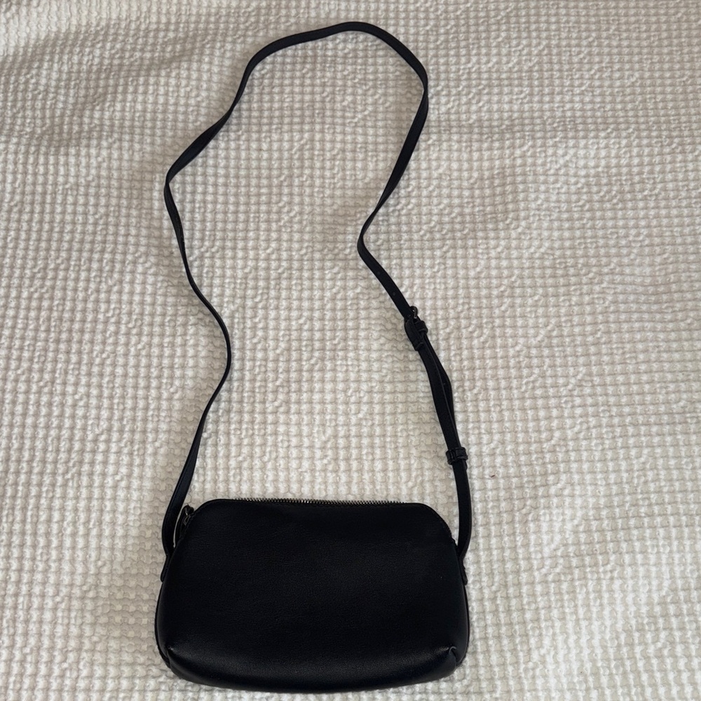 Elegant Black Crossbody Bag